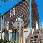 1 Bedroom Stunning Apartment In La Rochelle *