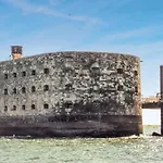 アパート 1 Bedroom Stunning Apartment In La Rochelle *