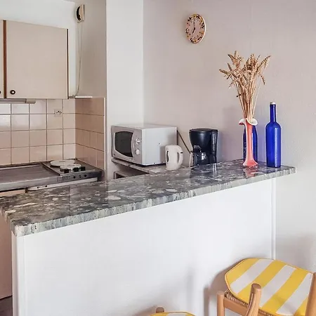 Lovely In La Rochelle (Charente-Maritime)