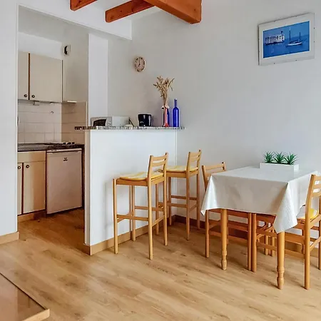 Apartment In With Wifi